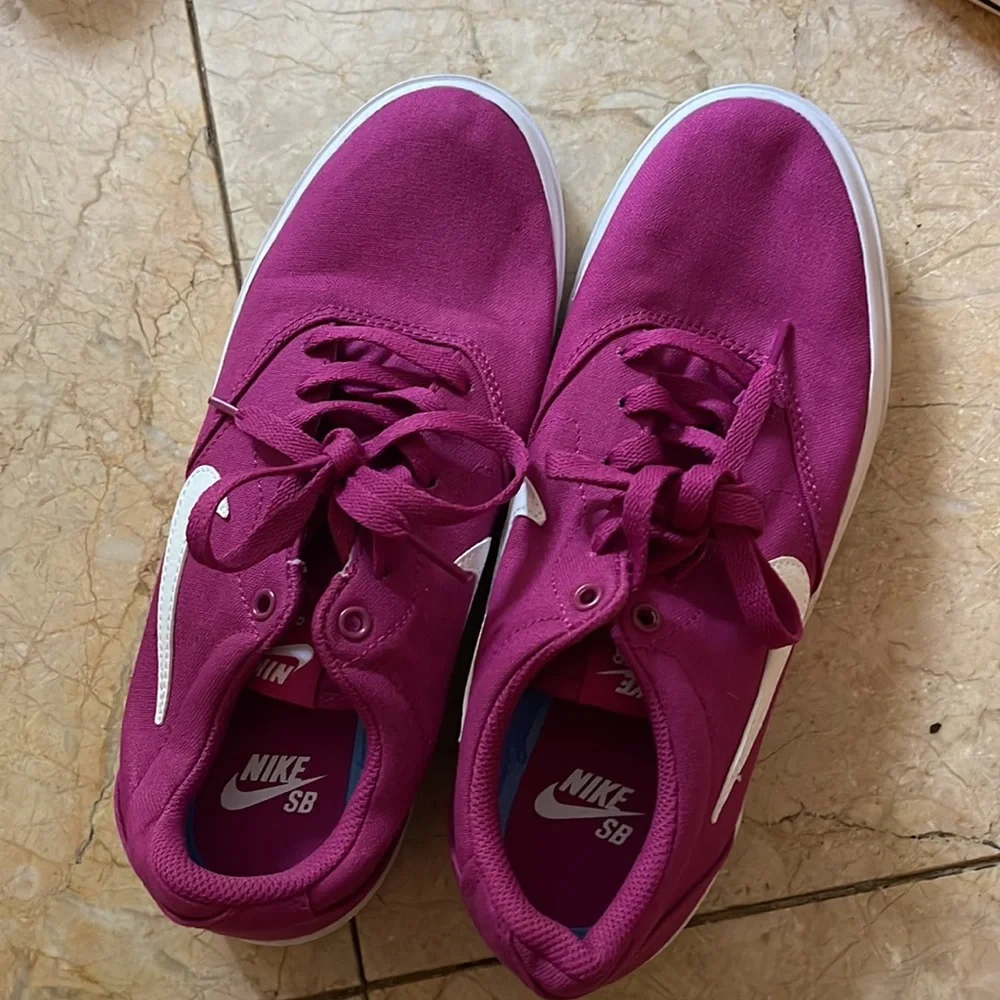 Nike Women’s Skateboard Charge Canvas in Cactus Flower